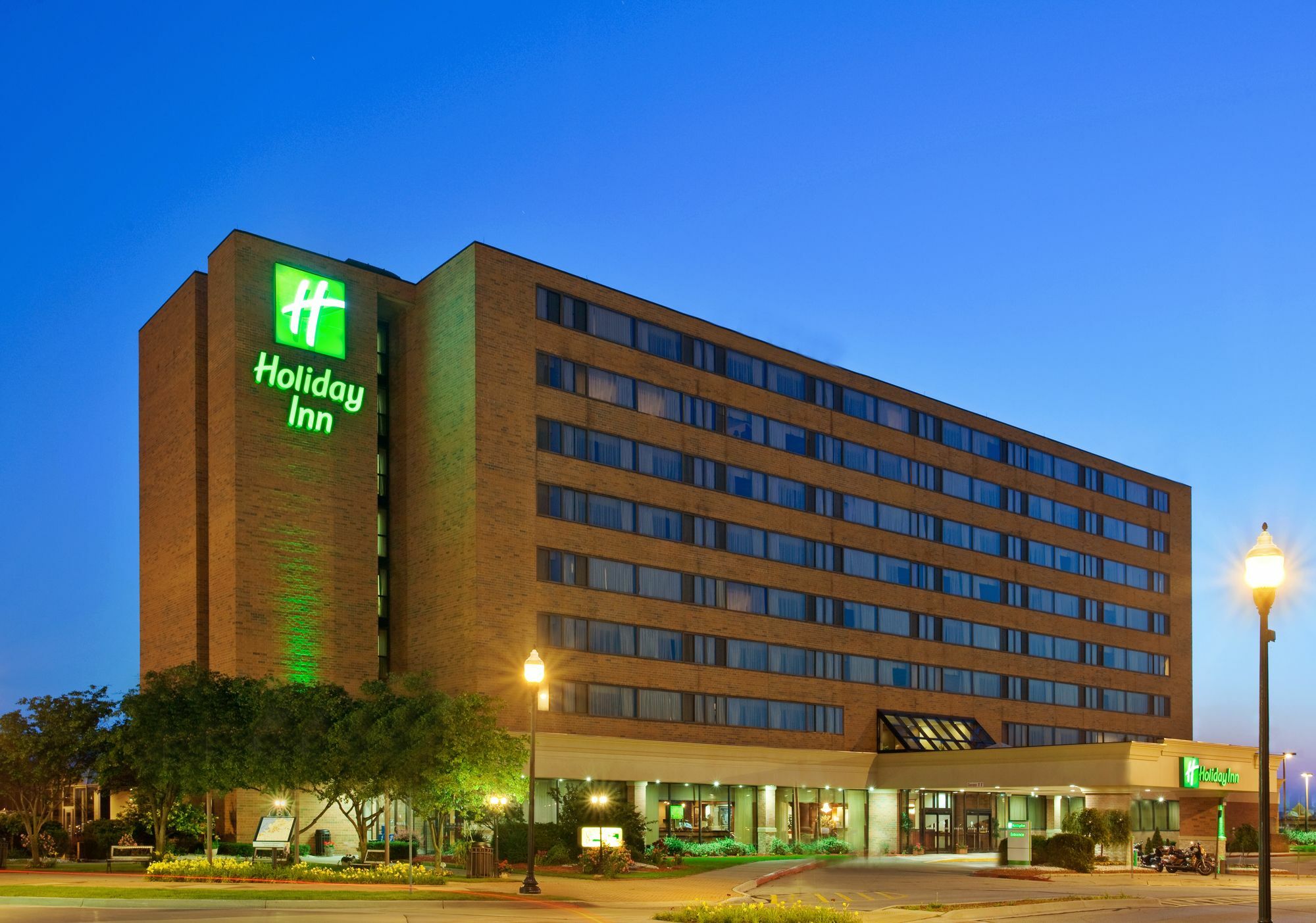 Delta Hotels By Marriott Muskegon Convention Center Exterior photo